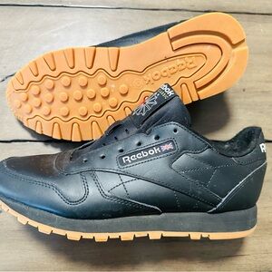 Reebok Women’s Black Sneakers with Tan Sole